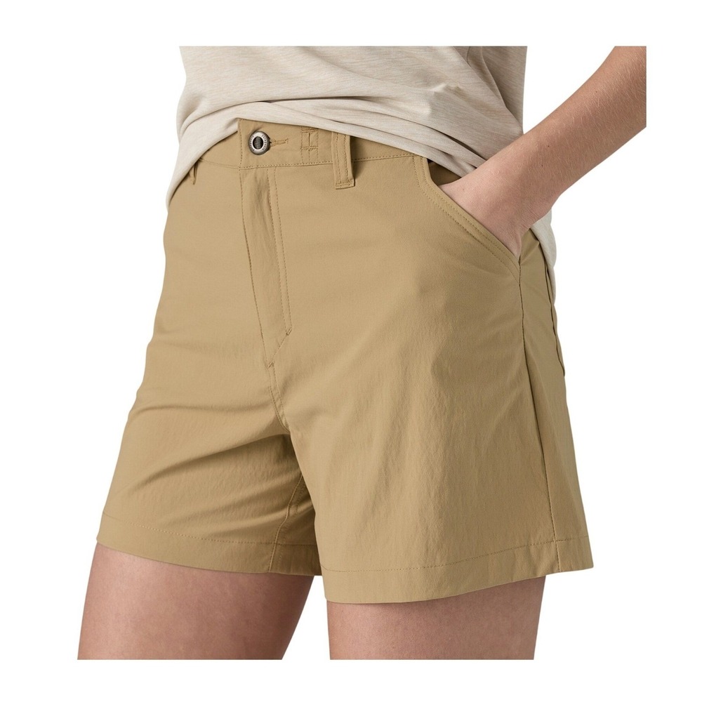 Patagonia Womens 2 Khaki Flat Front Slash Pocket Quandary Hiking Utility Shorts